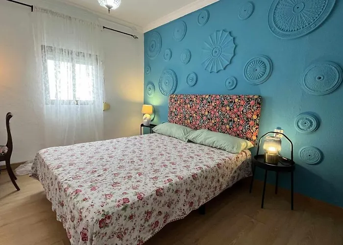 El Mundo De Frida Parking Y Terraza קוניל דה לה פרונטרה